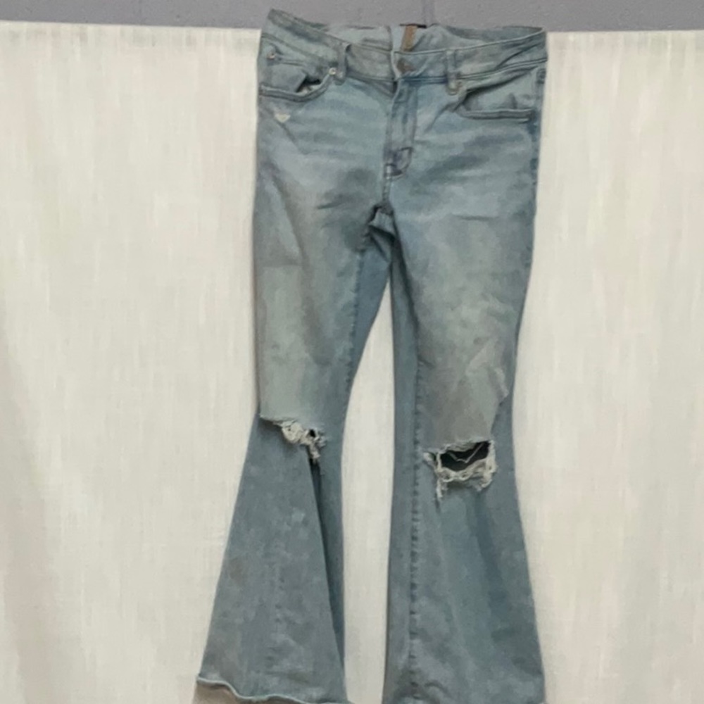 American Eagle jeans size 6 with next level stretch short